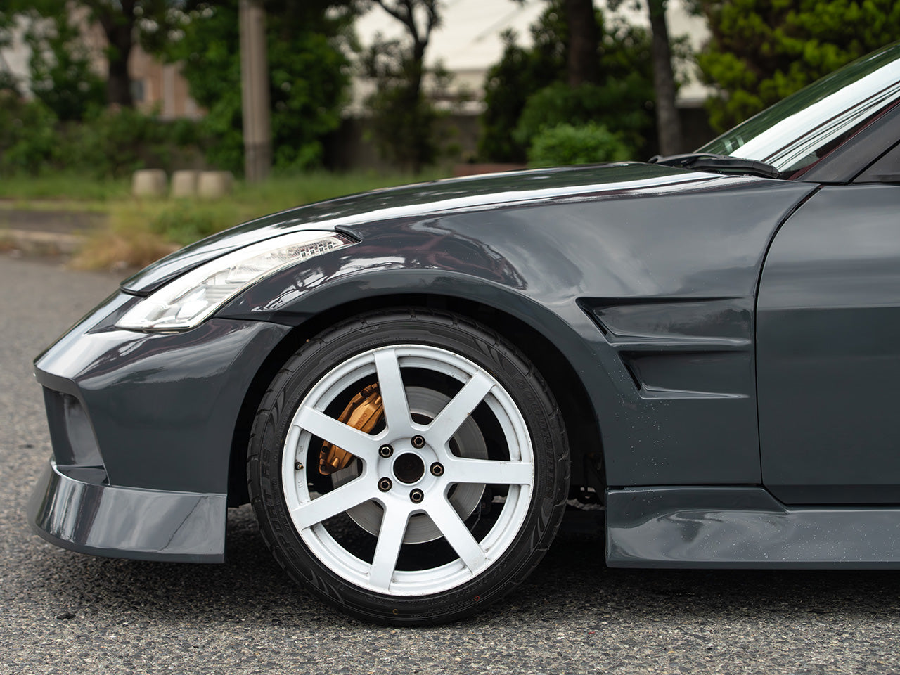 Z33 origin lab front fenders +30mm